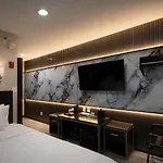 Grandview Hotel 2*