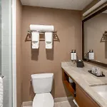 Distrikt Hotel New York City, Tapestry Collection By Hilton