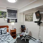 Travel Nurse Housing & Internationals Travelers, College Student, Young Business Professionals - Corporate Housing Accommodation, Offsite Employee & Vacation Temporary Short-Terms Bookings