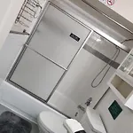 Apartment Booking.com Exxlusive: Fully Furnished One Bedroom Entire With Full Size Bed. For One Person Or Couple, Soulmate Positive Friendship New York