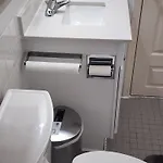 Booking.com Exxlusive: Fully Furnished One Bedroom Entire With Full Size Bed. For One Person Or Couple, Soulmate Positive Friendship New York