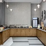 Residence Inn By Marriott New York Queens