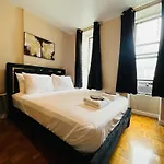 Midtown Manor Apartment New York