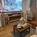 Brooklyn Luxury Suite
