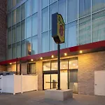 Super 8 By Wyndham Bronx Near Stadium 2*