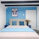 2 Bedroom Cozy Gem Manhattan Beach