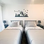 2Br Apt Near Mount Sinai & Metropolitan Hospitals