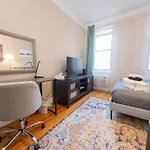 Apartment Close To Park, Lenox Hill & Ny Presbyterian