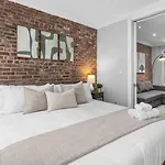 Modern Manhattan Retreat Near Park Apartment New York