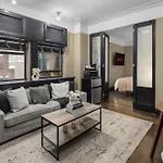 Nyc Walking Distance To Everywhere! Apartment *