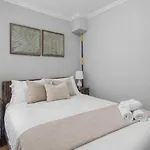 Modern Manhattan Retreat Near Park * New York