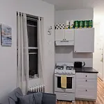 Private Bedroom With Shared Bathroom In Union Square Downtown Manhattan - Steps From The Best Dining & Nightlife!