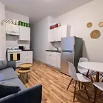 Chic East Village Sanctuary - Steps From The Best Dining & Nightlife!