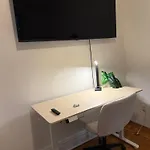 The Broadway Escape - Private Room In Times Square