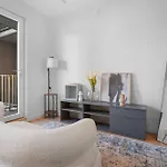 Stylish Brooklyn Retreat - Steps To G Train New York
