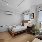 Hotel Stylish Brooklyn Retreat - Steps To G Train 5*