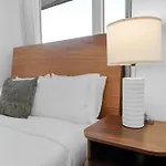 Stylish Brooklyn Retreat - Steps To G Train
