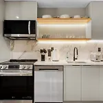Hotel Stylish Brooklyn Retreat - Steps To G Train New York