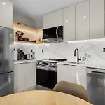 Hotel Stylish Brooklyn Retreat - Steps To G Train New York