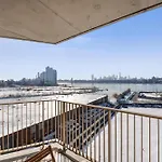 Stylish Brooklyn Retreat - Steps To G Train