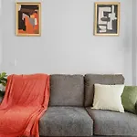 Stylish Brooklyn Retreat - Steps To G Train New York