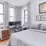 The Times Square Glow - Private In The Heart Of Nyc * New York