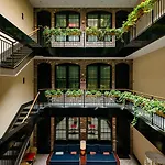 The Broome Hotel 4*