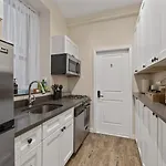 Private Room At A Shared Apartment By Times Square