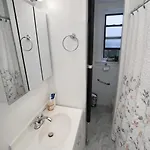 Private In Stylish 2 Bedroom Harlem 10 Min To Times Square *