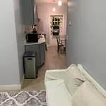 East Ny Urban Retreat Homestay *