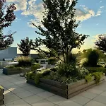 Conover Loft By Rove Travel - Loft With Private Rooftop New York