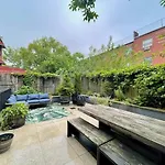 Bright 2-story Brooklyn Oasis W Patio & Fire Pit New York