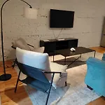 Cozy, Central 3-Bedroom Apartment In Midtown, Nyc