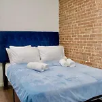 Time Square 2 Bedroom Apartment Stays!