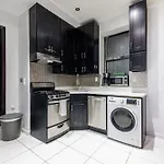Comfortable, Budget Apartments-2 Apartment New York