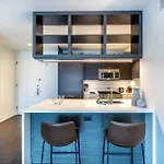 Apartment Luxury With Gym & Pool *