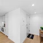 Greenpoint 1 Bedroom W Work Setup By Anyplace - 11735