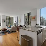 Fidi 1 Bedroom W Work Setupby Anyplace - 11688
