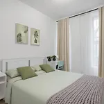 2Bd Comfortable Home In Manhattan
