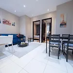 Apartment Comfy 2 Bedroom On Park West New York