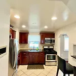 Apartment Nyc 10 Minutes From Jfk Queens Comforts *