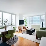 43-20a Newly Furnished 1br- Full Service Doorman Laundry Gym Business Center * New York