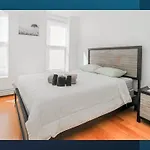 The Bushwick Apartment - Cozy And Friendly