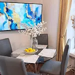 Riverside Central Park Suites