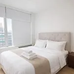 Modern 2Br Apartment In Financial District - Full Kitchen