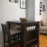 Comfortable, Budget Apartments-1 Apartment