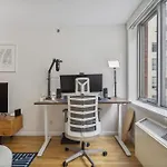 Chelsea 1 Bedroom W Work Setupby Anyplace - 11435