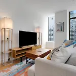 Fidi 1 Bedroom W Work Setupby Anyplace - 11688