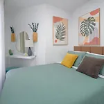 Cozy Central Units In Prime Location