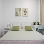 2Bd Comfortable Home In Manhattan